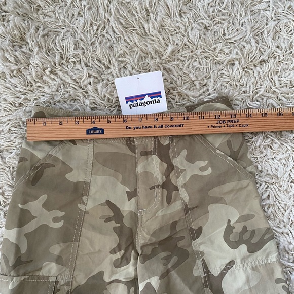 NWT. Patagonia Boy’s L(12) Cargo shorts - Picture 10 of 12